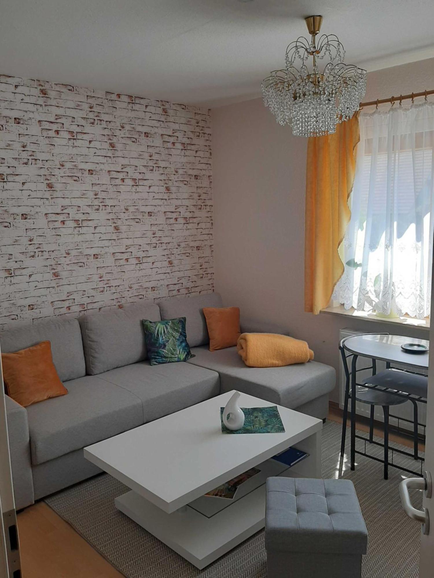 Ferienwohnung Am Suedhang Еттенгайм Екстер'єр фото